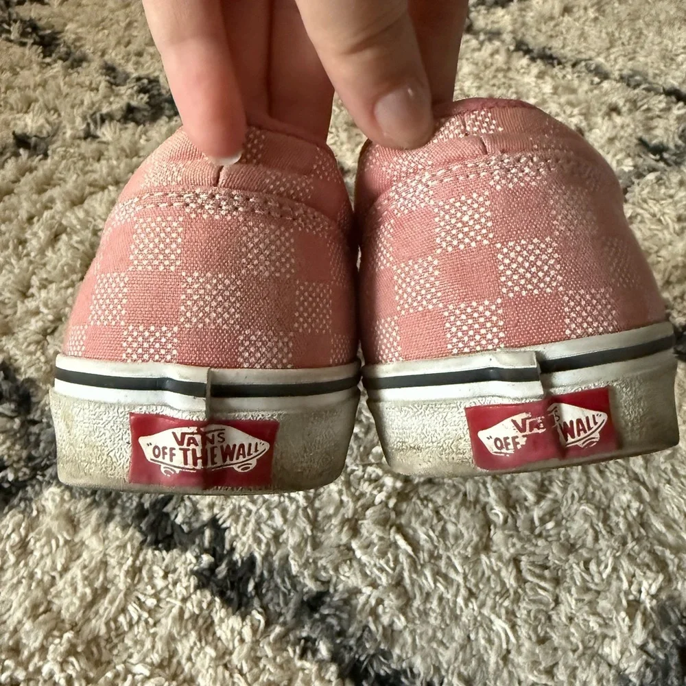 Classic Vans Womens Sneakers in Pink and White Checkered Design - Picture 6 of 9